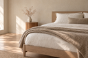 VoriHaus bed and blankets category